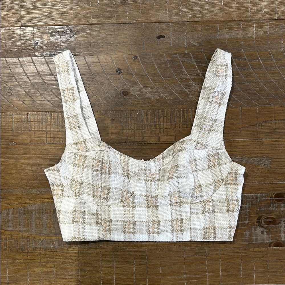 Fleur De Lis Collection Checker like Patterned Cropped Tank Top with Zip Up Back